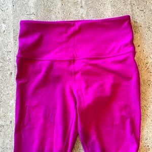 Fuchsia Athleta Elation tights Petite XS